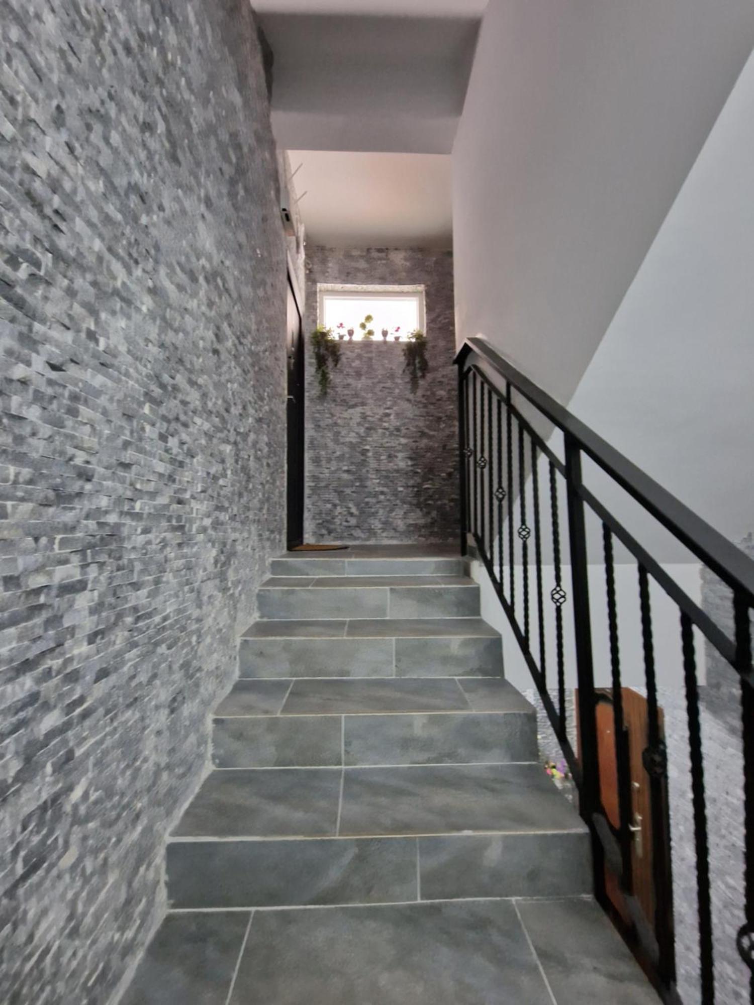 Casa DARYA-24h Check-in Apartment Bukares Bagian luar foto